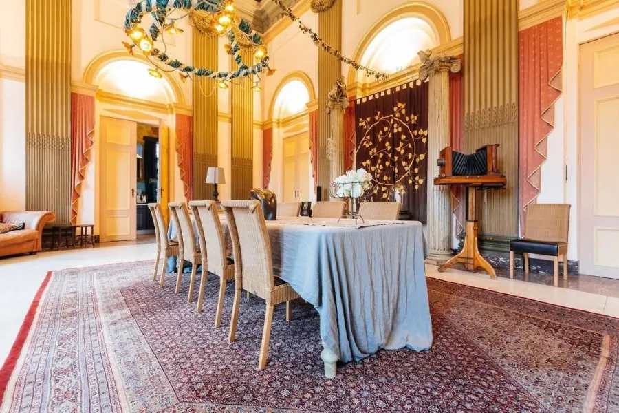Historic dining room at Leyselebeke Castle